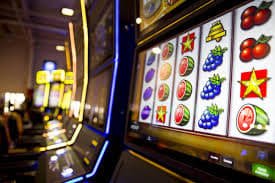 i8live login mobile app interface showing slot games and sportsbook menu on Android device